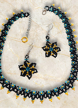 Колье с серьгами