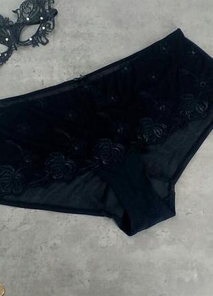 Черные кружевные трусики с вышивкой marks &amp; spencer