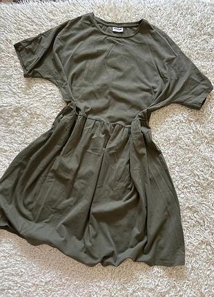 Плаття жіноче