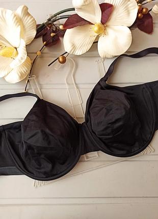 Гладкий бюстгальтер із м'якими чашечками 38dd/85е