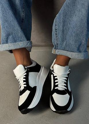 Кроссовки из натуральной кожи и замши