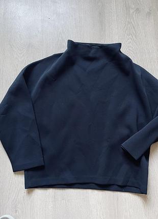 Кофта утеплена від cos🔥