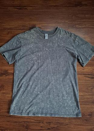 Стильная футболка