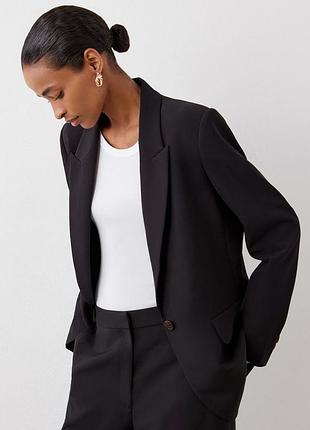 Жіночий піджак