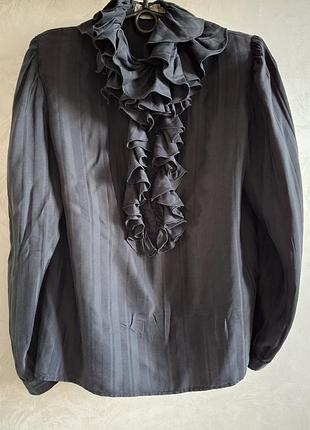 Люксовая грузовая блузка с воротником в викторианском стиле