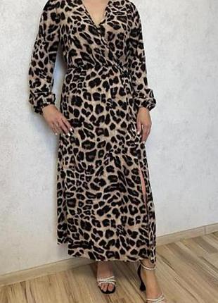 Актуальна сукня в леопардовий принт