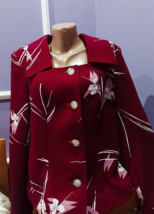 Гарний жіночий піджак, жакет бордового кольору