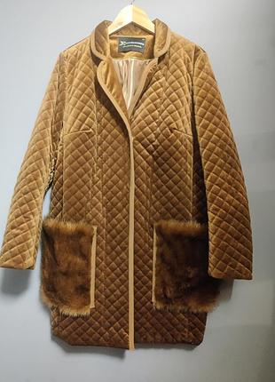 Эксклюзивное пальто 46 размер