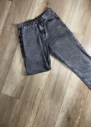 Жіночі джинси