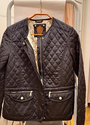 Massimo dutti жіноча стьобана куртка,  без коміра, чорна, розмір m/38/10