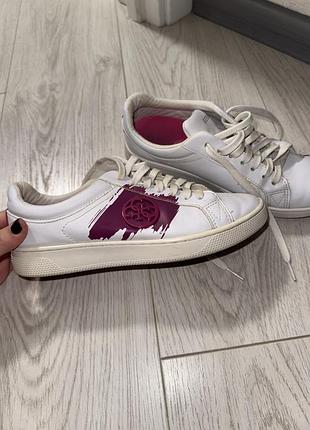 Кеди guess