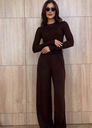 Базовий костюм