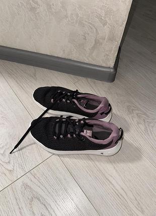 Кросівки under armour