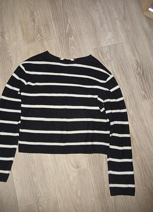 Свитер в полосочку