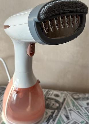 Ручний відпарювач для одягу