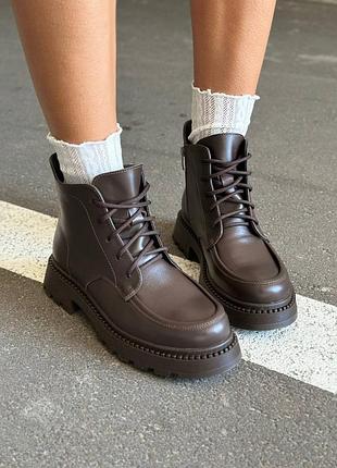 Ботинки женские из натуральной кожи на байке