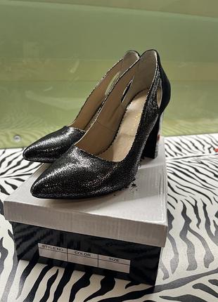 Туфли женские черные