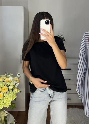 Футболка жіноча , базова чорна футболка