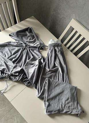 Спортивний костюм