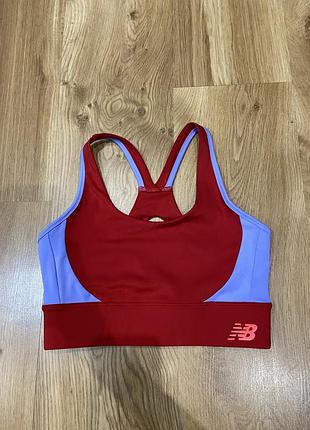 Спортивний топ new balance