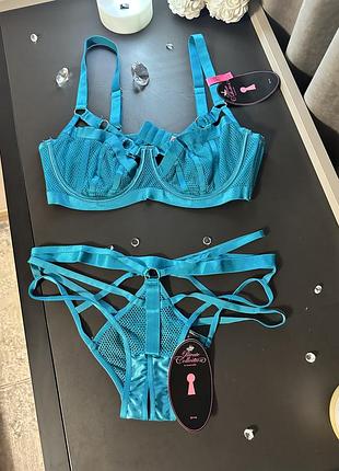 Неймовірно красивий та спокусливий комплект hunkemoller private collection