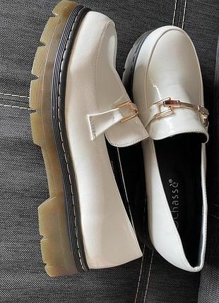 Кожаные лоферы размер 39-40