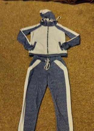 Костюм.....