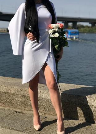 Продам білу сукню