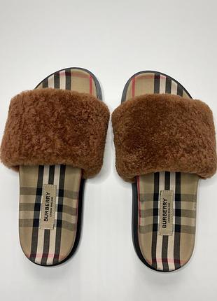 Шльопанці burberry 36 розмір