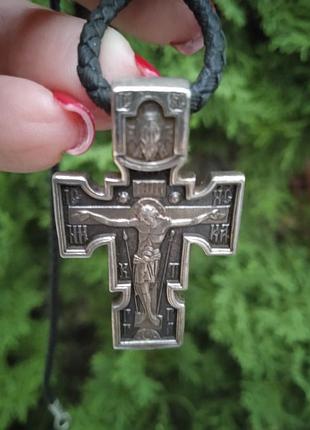 Серебряный крест с изображением архангела михаила на шнурке, замок серебро.состояние нового