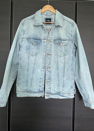 Джинсова куртка zara  розмір l