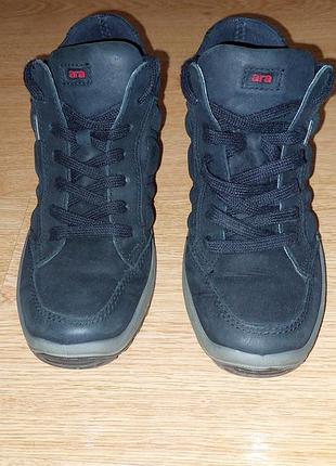 Демісезонні черевики для хлопчика  36 розмір, 23,5 см по устілці