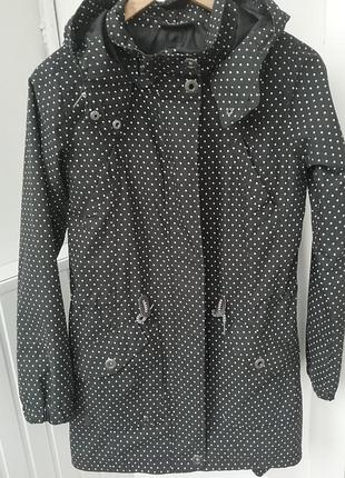 Куртка, ветрівка фірми gina
