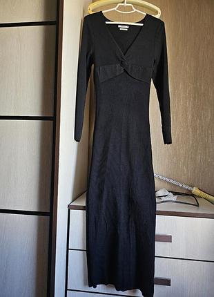 Вязаное платье