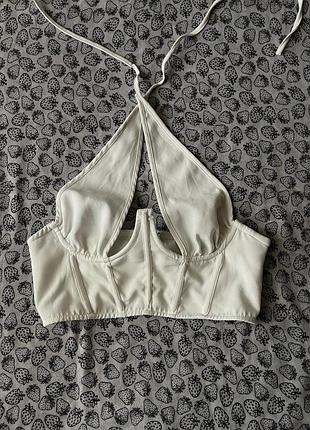 Корсетний топ prettylitlething