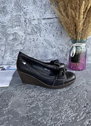 Туфлі на платформі