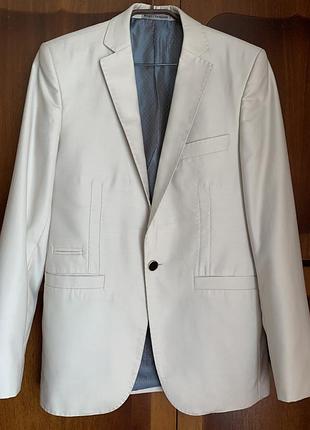 Піджак жіночій