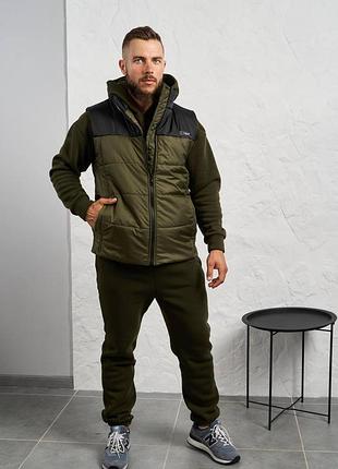 Чоловічий костюм трійка в кольорах жилетка плащівка/синтепон+костюм тринитка на флісі