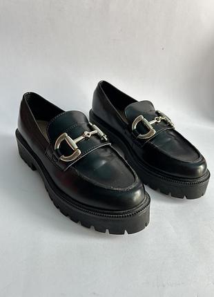 Нові  жіночі лофери h&m