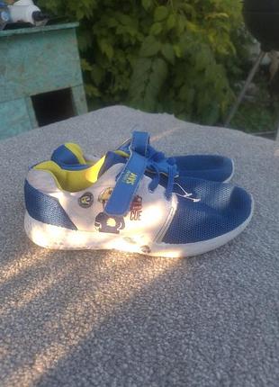 Кроссовки для мальчиков