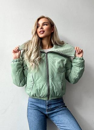 Распродажа 🏷 до -5 демисезонная утепленная оверсайз укороченная куртка бомбер с капишоном тедди на молнии с карманами