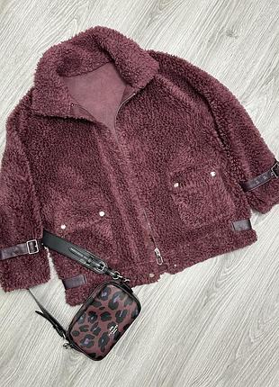 Стильна демісезонна коротка оверсайз шубка бордового кольору розмір м