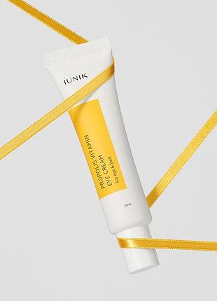 Витаминный крем для лица и кожи вокруг глаз iunik propolis vitamin eye cream for eye & face 30 ml