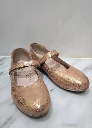 Стильные детские туфли 32р. состояние новых 21см. но2