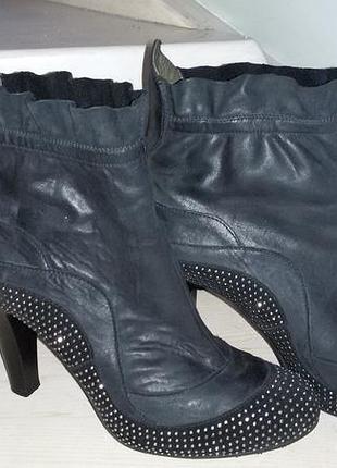 Janet &amp; janet(италия) - фантастические черные кожаные ботльоны 38 размер (24,5 см)