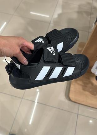 Дитячі босоніжки adidas оригінал 34розмір