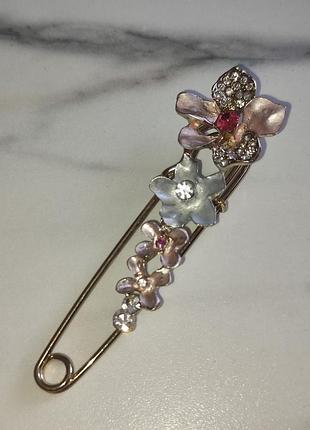 Брошка булавка