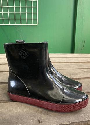 Напівчоботи гумові чоботи жіночі чорні з кольоровою підошвою