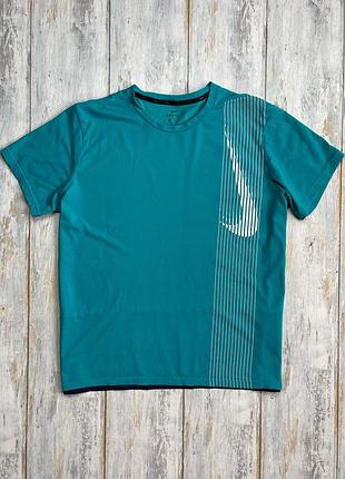 Чоловіча футболка nike