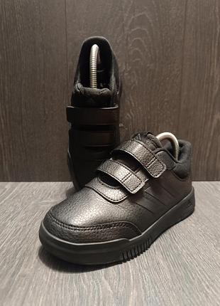 Кроссовки adidas 31,5 - стелька 20,5 см